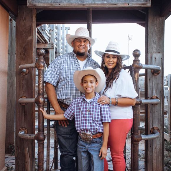 Meet your Posher, Amanda - Picture 1 of 1